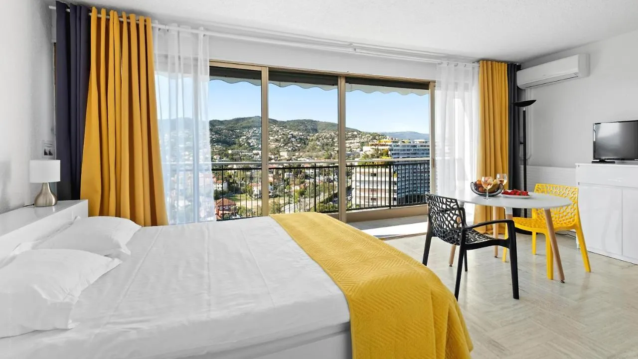 Cannes Marina Appart Hotel Mandelieu